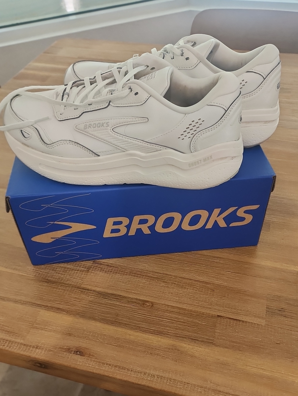 Mens Brooks Ghost Max Sneakers